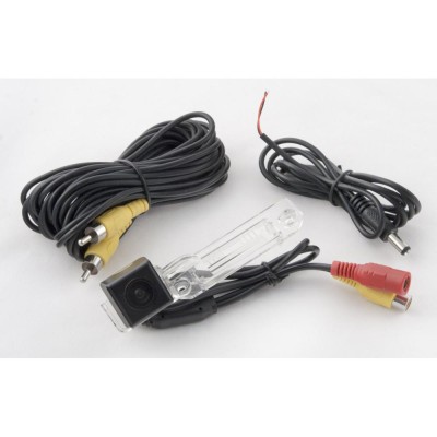 Камера заднего вида iDial CCD-104 VW POLO, Bora, Golf, Jetta, Passat CC