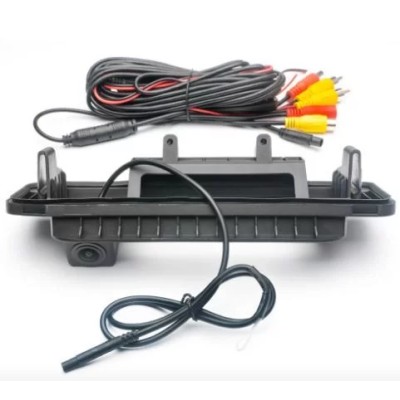 Камера заднього огляду в ручку багажника Prime-X TR-12W 1080P AHD MERCEDES